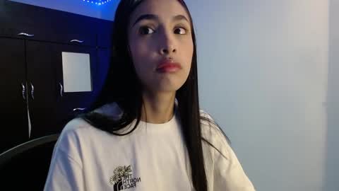 Snapshot of nicoletta_c66 chatting on 02-23-26, 11:24 Nicole online show from 02-23-26, 11:24