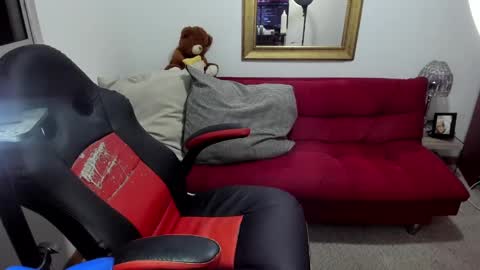 Nicolettcolin  online show from 03-08-25, 12:33