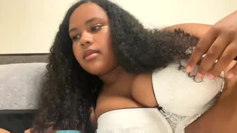 Snapshot of nicolette356 chatting on 10-18-25, 02:03 nicolette356 online show from 10-18-25, 02:03