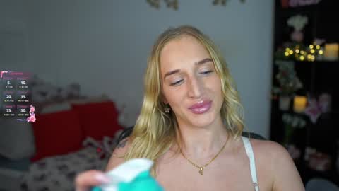 nicolette__shea_ online show from 12-29-24, 01:49