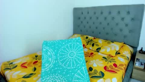  ELIZABETH  online show from 12-05-25, 02:14