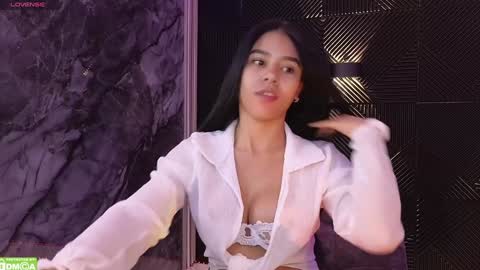 Snapshot of nicollbashel chatting on 12-16-24, 10:50 Nicoll  Independent model online show from 12-16-24, 10:50