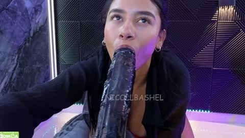 Snapshot of nicollbashel chatting on 01-29-25, 09:01 Nicoll  Independent model online show from 01-29-25, 09:01