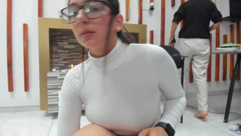 Snapshot of nicolle_mays chatting on 02-15-25, 04:01 Nicolle Mays online show from 02-15-25, 04:01