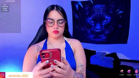 Snapshot of nicolle_ruizz chatting on 12-04-25, 11:08 Nicoll online show from 12-04-25, 11:08