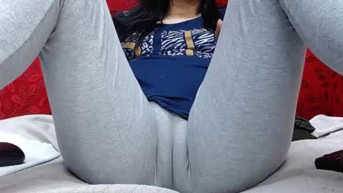 Snapshot of nicolleowens chatting on 10-07-25, 10:18 NICOLLE online show from 10-07-25, 10:18