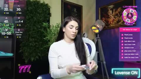 Nicolle online show from 02-03-26, 11:04