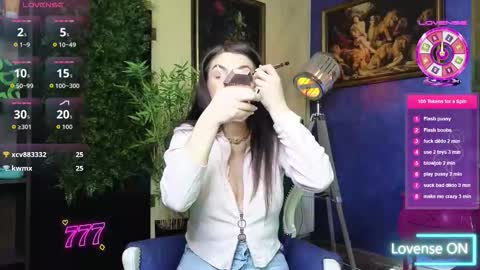 Nicolle online show from 02-05-26, 07:57