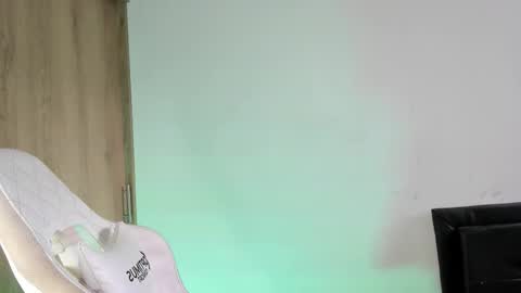 Nicol online show from 12-20-25, 08:16