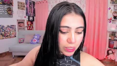 Snapshot of nidrii_07 chatting on 02-13-25, 04:32 900 300 online show from 02-13-25, 04:32