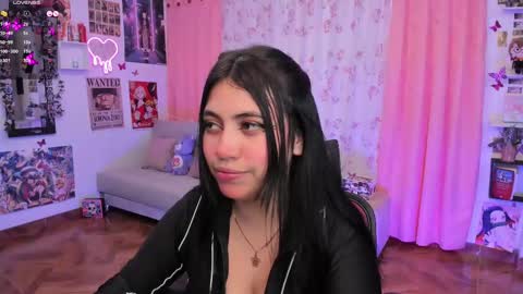 Snapshot of nidrii_07 chatting on 03-07-25, 08:45 900 300 online show from 03-07-25, 08:45