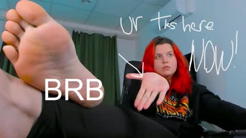 Snapshot of nielletablossom chatting on 11-10-25, 02:10 Nellie online show from 11-10-25, 02:10