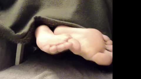 Snapshot of nietnormaalgeilmeer chatting on 12-20-25, 06:37 Solemate123 online show from 12-20-25, 06:37