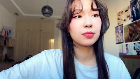 Snapshot of nievesshippey chatting on 02-14-26, 10:01 Hanna online show from 02-14-26, 10:01