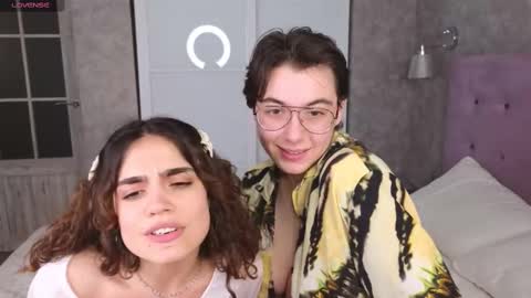 Snapshot of nightfloat chatting on 02-22-25, 02:28 Daisy nd Tyler 3 online show from 02-22-25, 02:28