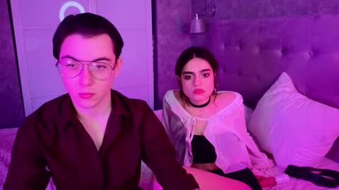 Snapshot of nightfloat chatting on 03-03-25, 02:47 Daisy nd Tyler 3 online show from 03-03-25, 02:47