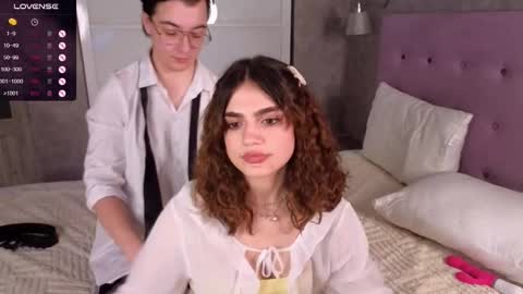 Snapshot of nightfloat chatting on 03-08-25, 01:39 Daisy nd Tyler 3 online show from 03-08-25, 01:39