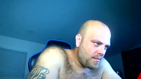 Snapshot of nightlifecouple chatting on 09-15-25, 01:27 nightlifecouple online show from 09-15-25, 01:27