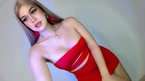 Snapshot of nightwalker28 chatting on 02-10-25, 01:03 Katie online show from 02-10-25, 01:03