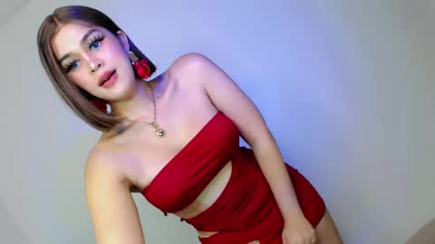 Snapshot of nightwalker28 chatting on 03-12-25, 10:17 Katie online show from 03-12-25, 10:17