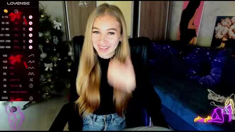 nigo_nika online show from 12-20-24, 12:49