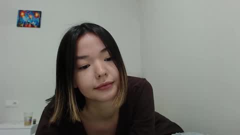 Snapshot of niia_osaki chatting on 02-25-26, 06:17 Niia online show from 02-25-26, 06:17