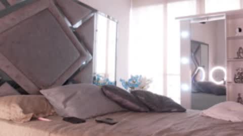 niiaa01 online show from 10-21-25, 07:36