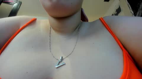 Anni online show from 10-13-25, 04:51