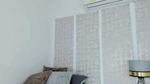 Snapshot of niicole_steele chatting on 10-23-25, 07:12 Niicole online show from 10-23-25, 07:12