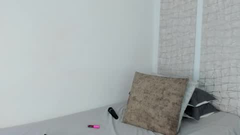 Snapshot of niicole_steele chatting on 11-06-25, 04:19 Niicole online show from 11-06-25, 04:19