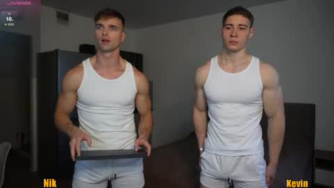 Nik online show from 10-25-25, 02:13