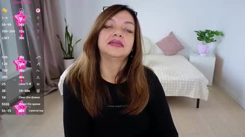 Snapshot of nika_light chatting on 10-14-25, 11:11 Nika light online show from 10-14-25, 11:11