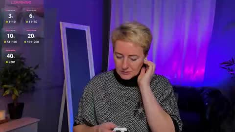 Nika online show from 11-09-25, 05:28