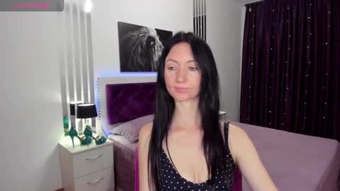 NikaLewis online show from 10-07-25, 04:53