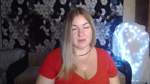 Nika online show from 11-18-25, 08:24