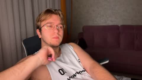 Celine online show from 11-28-25, 03:53