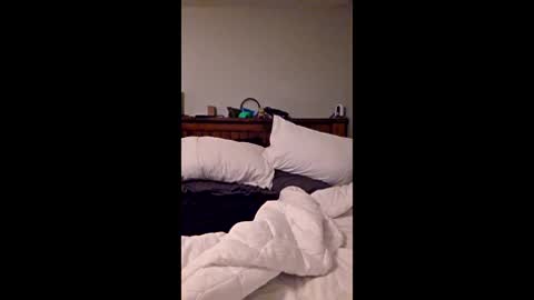 Snapshot of nikeair0628 chatting on 02-16-26, 08:21 nikeair0628 online show from 02-16-26, 08:21