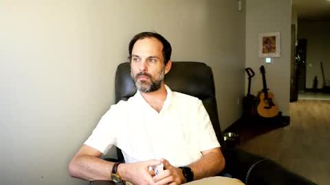 Snapshot of nikejude56 chatting on 09-18-25, 11:40 Nike Jude online show from 09-18-25, 11:40