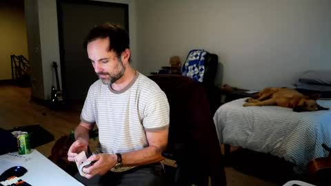 Snapshot of nikejude56 chatting on 10-14-25, 06:09 Nike Jude online show from 10-14-25, 06:09