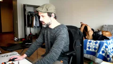 Snapshot of nikejude56 chatting on 12-02-25, 04:46 Nike Jude online show from 12-02-25, 04:46