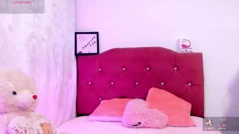 Nikii  online show from 09-11-25, 02:11