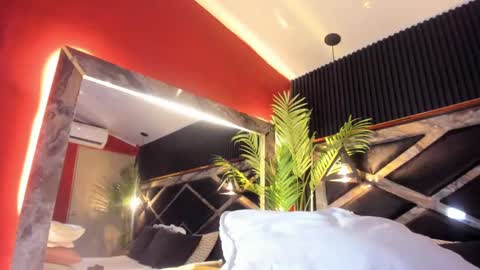 nikii_white online show from 01-08-25, 03:08