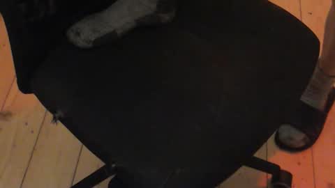 Snapshot of nikitalo chatting on 10-30-25, 04:36 nikitalo online show from 10-30-25, 04:36