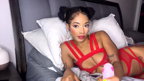 nikitalove104 online show from 10-05-25, 08:29