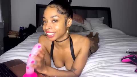 nikitalove104 online show from 10-29-25, 11:39