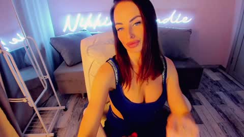 nikki_blondiee online show from 01-03-25, 10:20