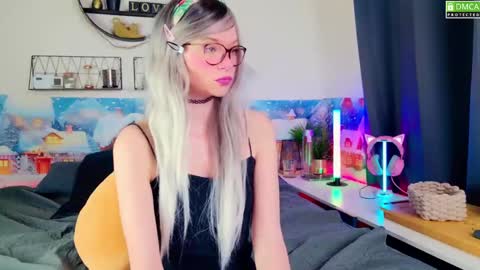 Kitty Chatte online show from 12-29-24, 07:39