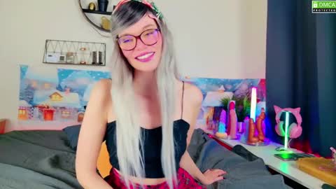 Kitty Chatte online show from 01-04-25, 07:34