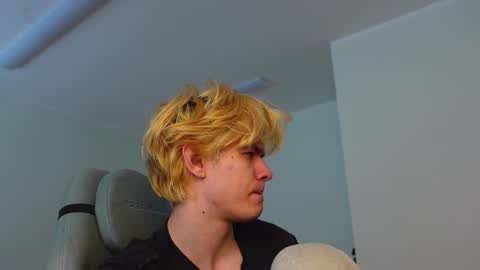 nikki online show from 01-12-26, 08:19