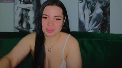 Nikki Kardashian online show from 01-11-25, 12:44